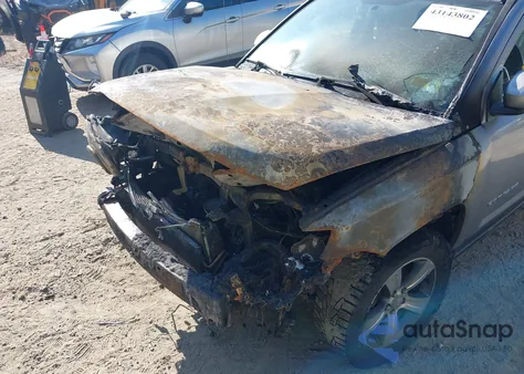 2017 Jeep Compass High Altitude 4X4 z USA, uszkodzony, nr VIN 1C4NJDEB4HD193097